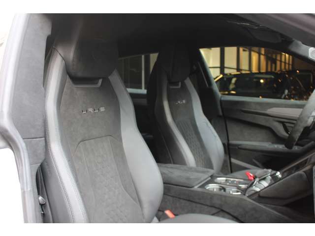 LAMBORGHINI URUS 2025 Image 31