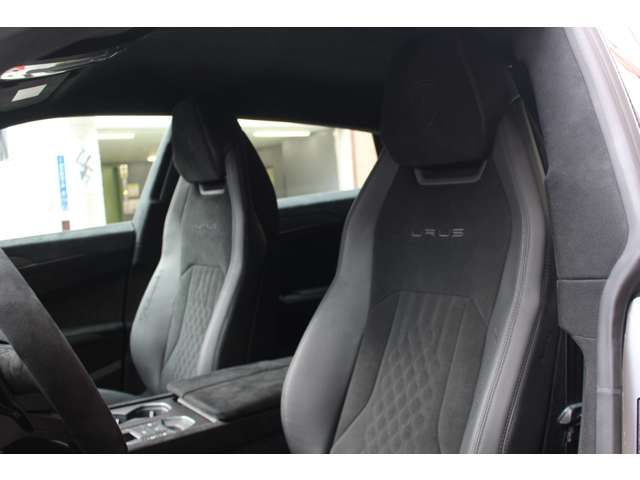 LAMBORGHINI URUS 2025 Image 31