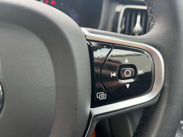 VOLVO V60 2023 Image 31