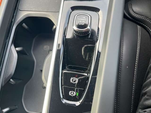 VOLVO V60 2023 Image 31