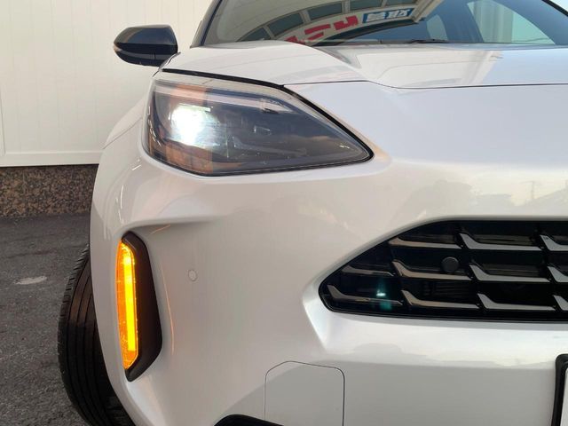 TOYOTA YARIS CROSS HYBRID 2025 Image 31