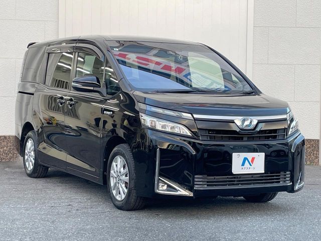 TOYOTA VOXY HYBRID 2017 Image 31