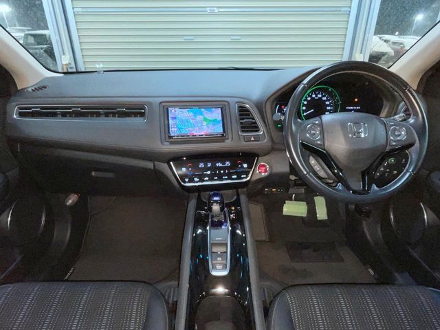 HONDA VEZEL HYBRID 2017 Image 31