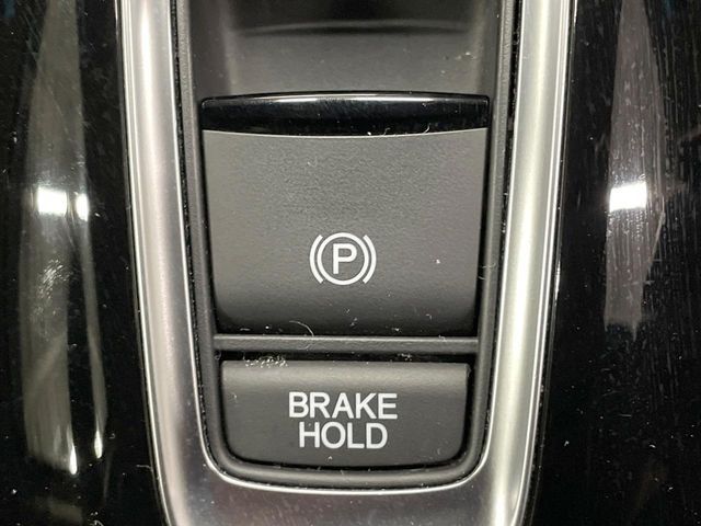 HONDA VEZEL HYBRID 2017 Image 31