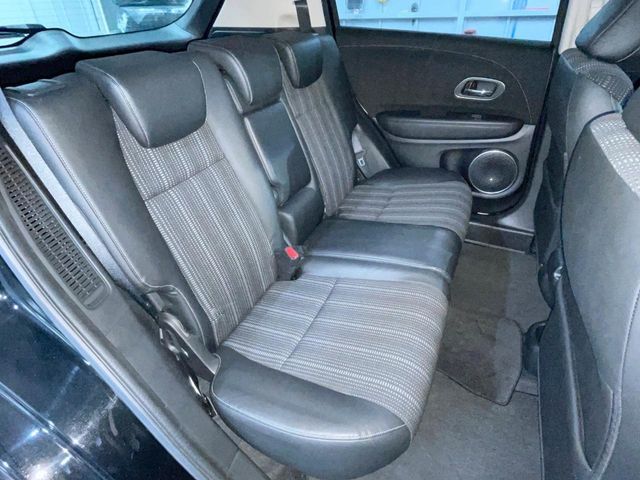 HONDA VEZEL HYBRID 2017 Image 31