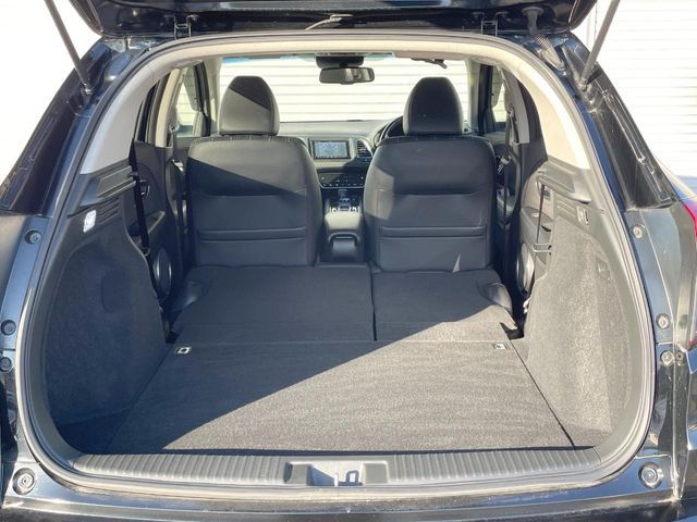 HONDA VEZEL HYBRID 2017 Image 31