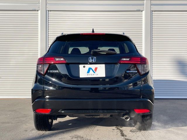 HONDA VEZEL HYBRID 2017 Image 31