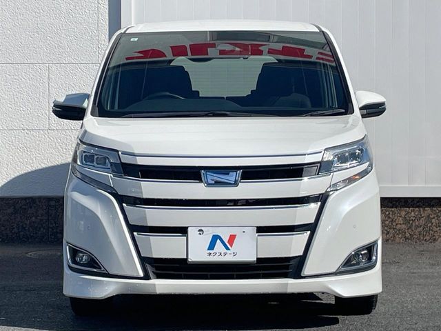 TOYOTA NOAH HYBRID 2019 Image 31