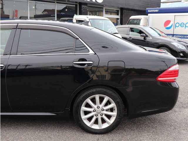 TOYOTA CROWN SEDAN 2011 Image 31