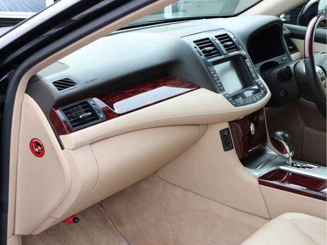 TOYOTA CROWN SEDAN 2011 Image 31