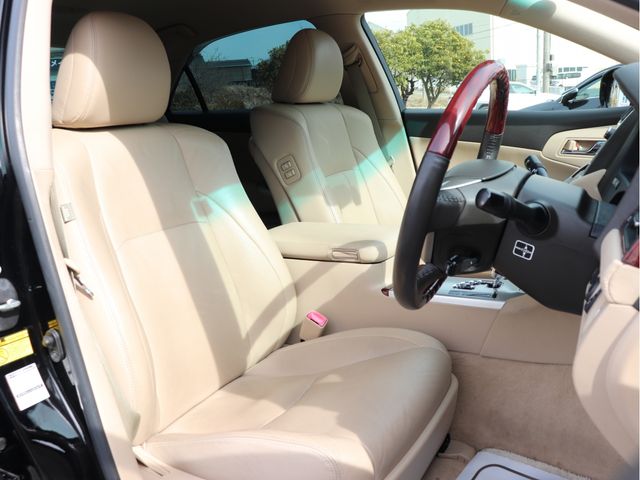 TOYOTA CROWN SEDAN 2011 Image 31