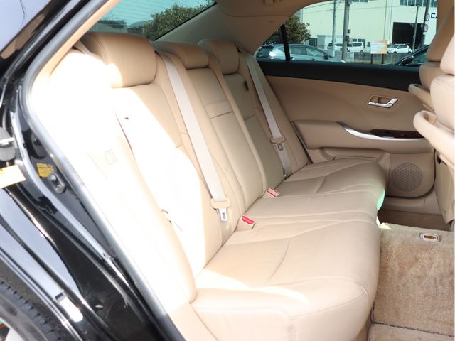 TOYOTA CROWN SEDAN 2011 Image 31