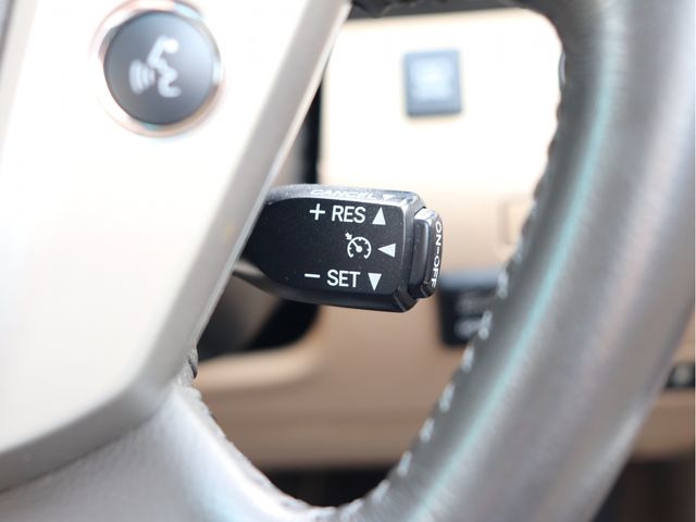 TOYOTA CROWN SEDAN 2011 Image 31