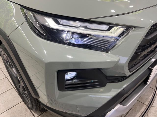 TOYOTA RAV4 HYBRID 4WD 2023 Image 31