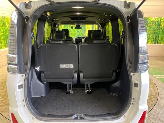 TOYOTA VOXY 2021 Image 31