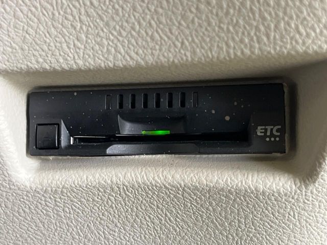 TOYOTA SIENTA 2015 Image 31