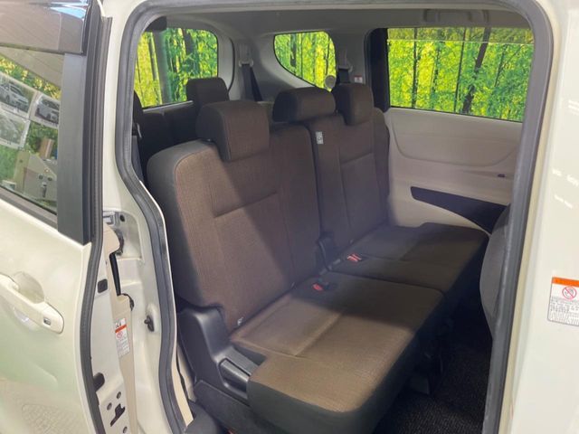 TOYOTA SIENTA 2015 Image 31