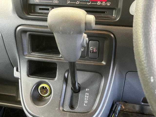 TOYOTA PIXIS VAN 2016 Image 31