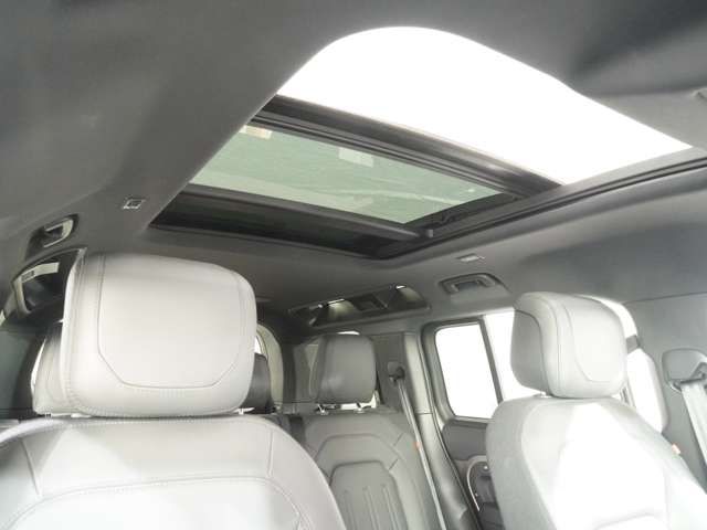 ROVER DEFENDER 2023 Image 31