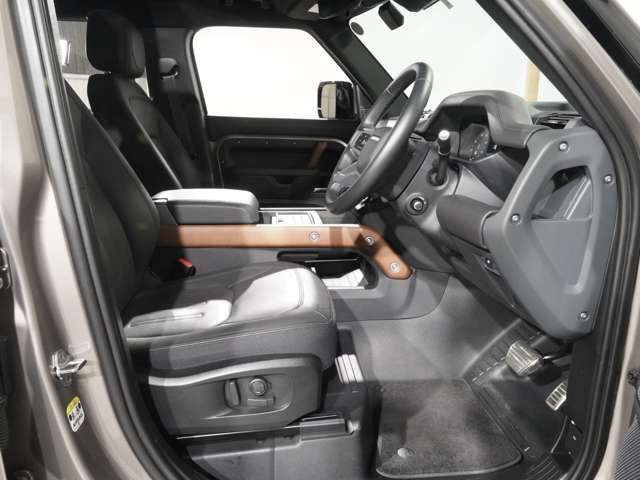 ROVER DEFENDER 2023 Image 31