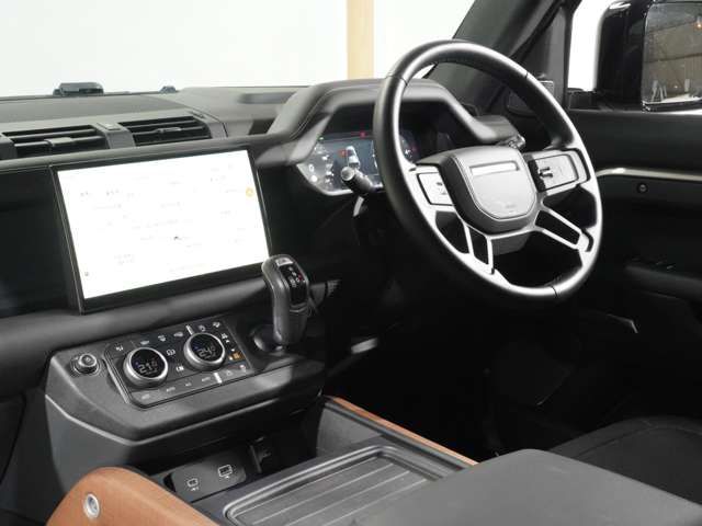 ROVER DEFENDER 2023 Image 31