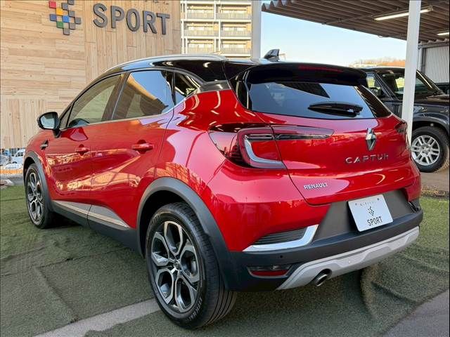 RENAULT CAPTUR 2021 Image 31