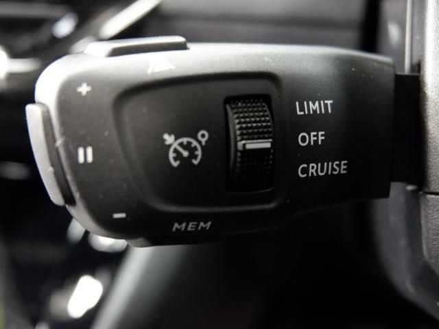 PEUGEOT 2008 2021 Image 31