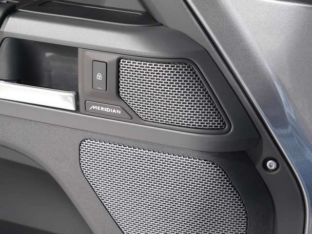 ROVER DEFENDER 2024 Image 31