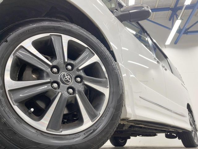 TOYOTA VOXY 4WD 2018 Image 31