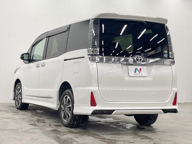 TOYOTA VOXY 4WD 2018 Image 31