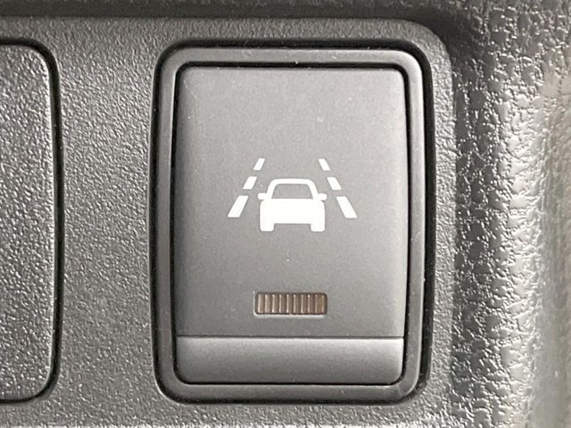 NISSAN NOTE 4WD 2019 Image 31