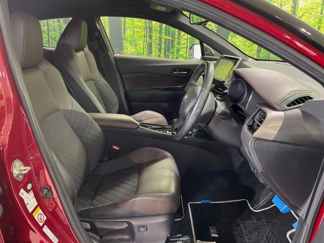 TOYOTA C-HR 2018 Image 31