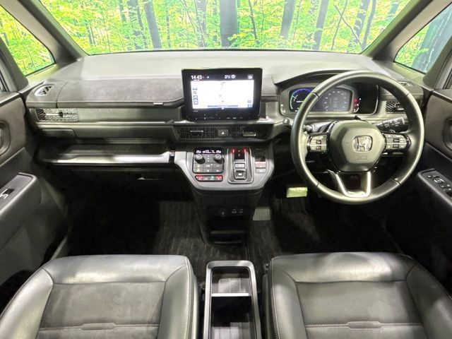 HONDA STEPWAGON E:HEV SPAD 2022 Image 31
