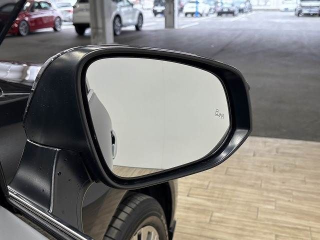 TOYOTA HARRIER 2WD 2023 Image 31