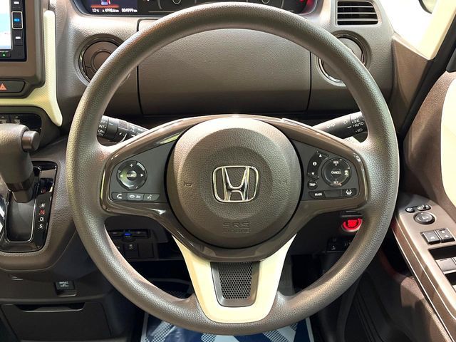 HONDA N BOX 2021 Image 31