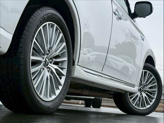 MITSUBISHI OUTLANDER PHEV 2018 Image 31