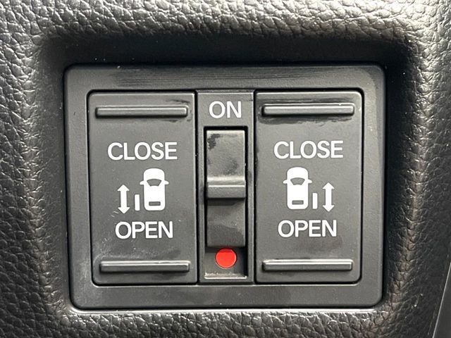 HONDA N BOX CUSTOM 2018 Image 31