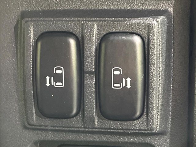 MITSUBISHI DELICA D:5 4WD 2013 Image 31