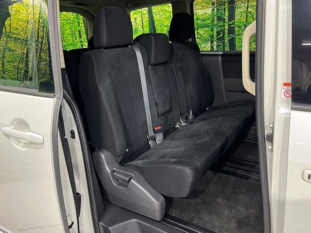 MITSUBISHI DELICA D:5 4WD 2013 Image 31