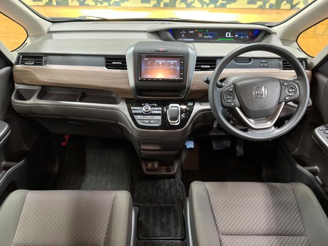 HONDA FREED HYBRID 2023 Image 31