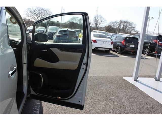 TOYOTA ALPHARD HYBRID 4WD 2020 Image 31