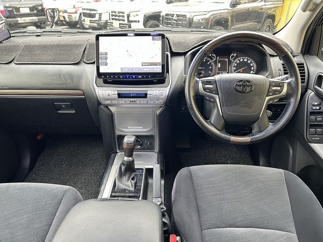 TOYOTA LANDCRUISER PRADO 2022 Image 31