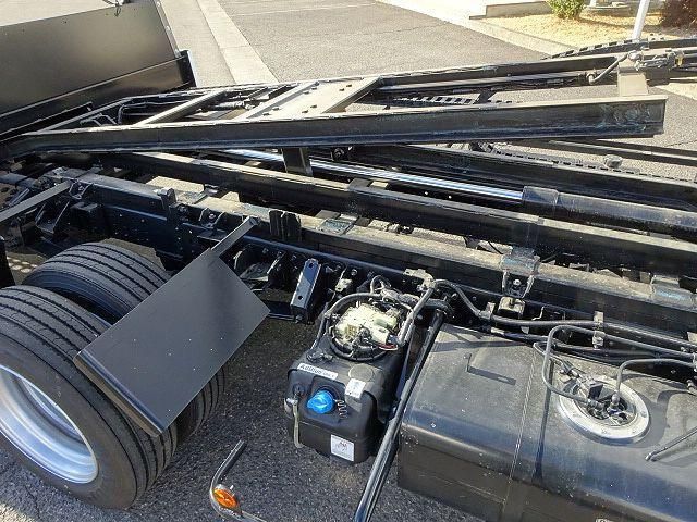 MITSUBISHI CANTER 2025 Image 31