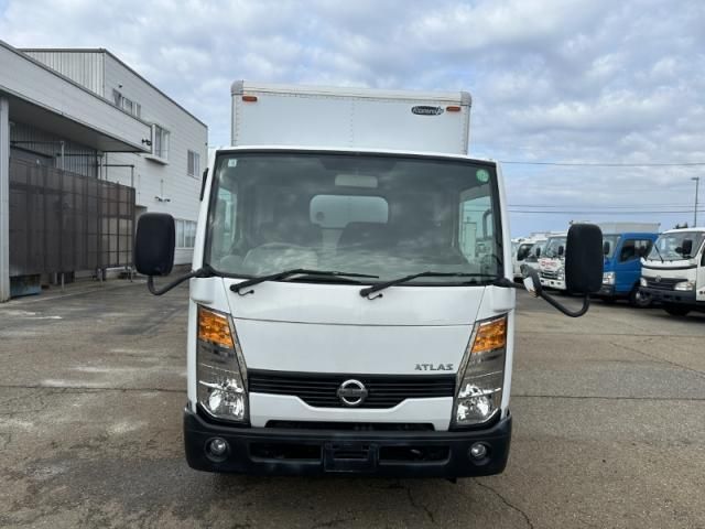 NISSAN ATLAS 2011 Image 31