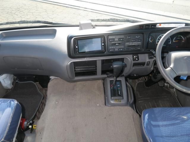 HINO LIESSE 2016 Image 31