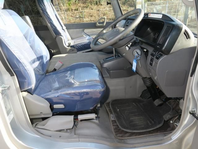 HINO LIESSE 2016 Image 31