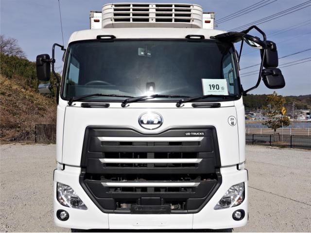 NISSAN DIESEL QUON 2017 Image 31