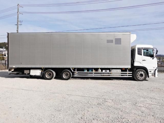 NISSAN DIESEL QUON 2017 Image 31