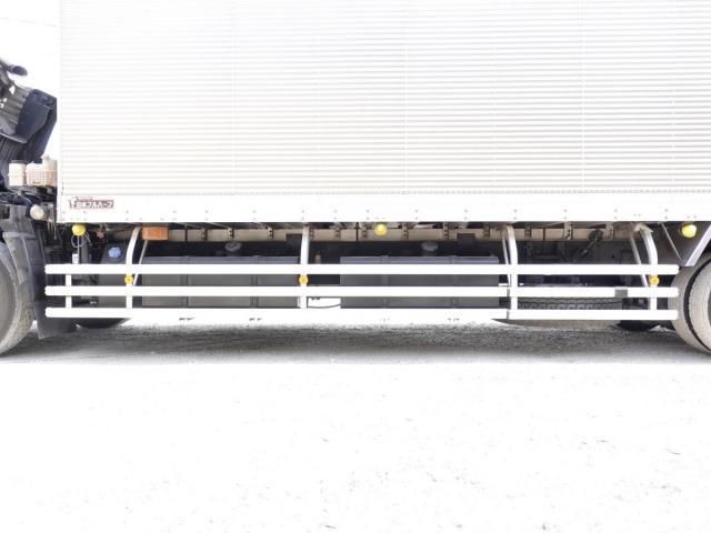 NISSAN DIESEL QUON 2017 Image 31