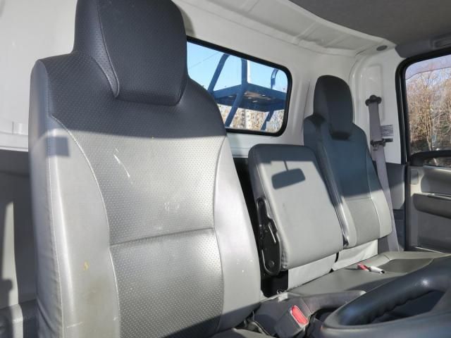 ISUZU ELF 2012 Image 31